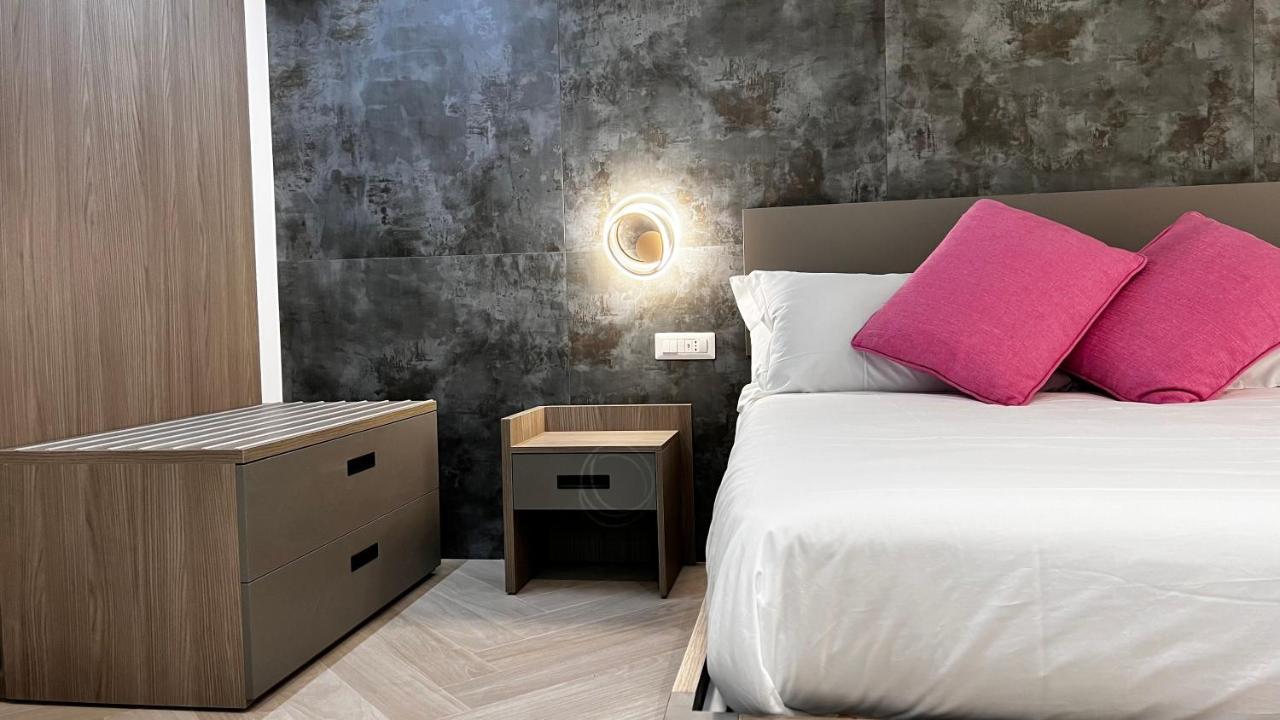 Patriziella 4 Rooms Сорренто Экстерьер фото